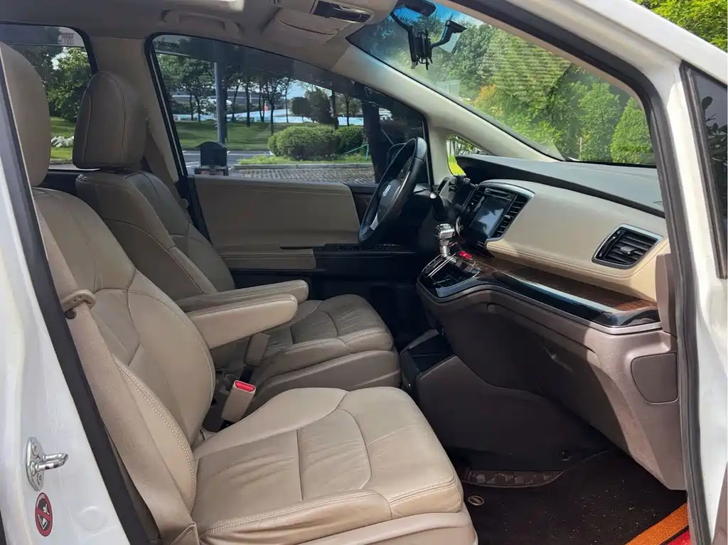 Honda Odyssey — миниатюра 9