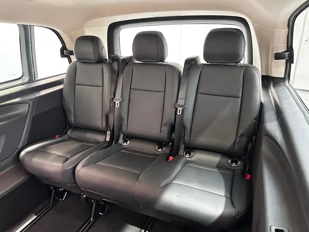 Mercedes-Benz Vito — миниатюра 12