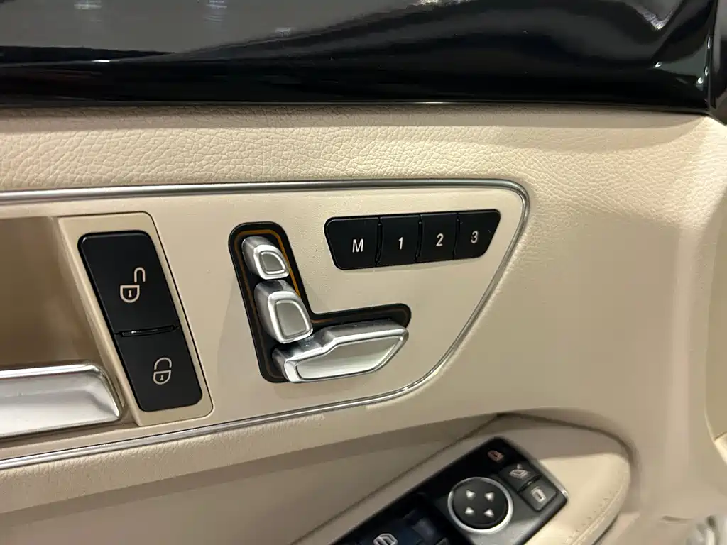 Mercedes-Benz E-Class — миниатюра 7