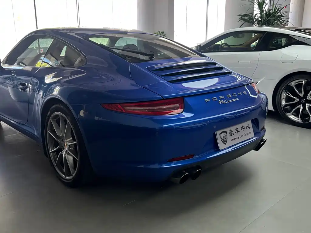 Porsche 911 — миниатюра 6