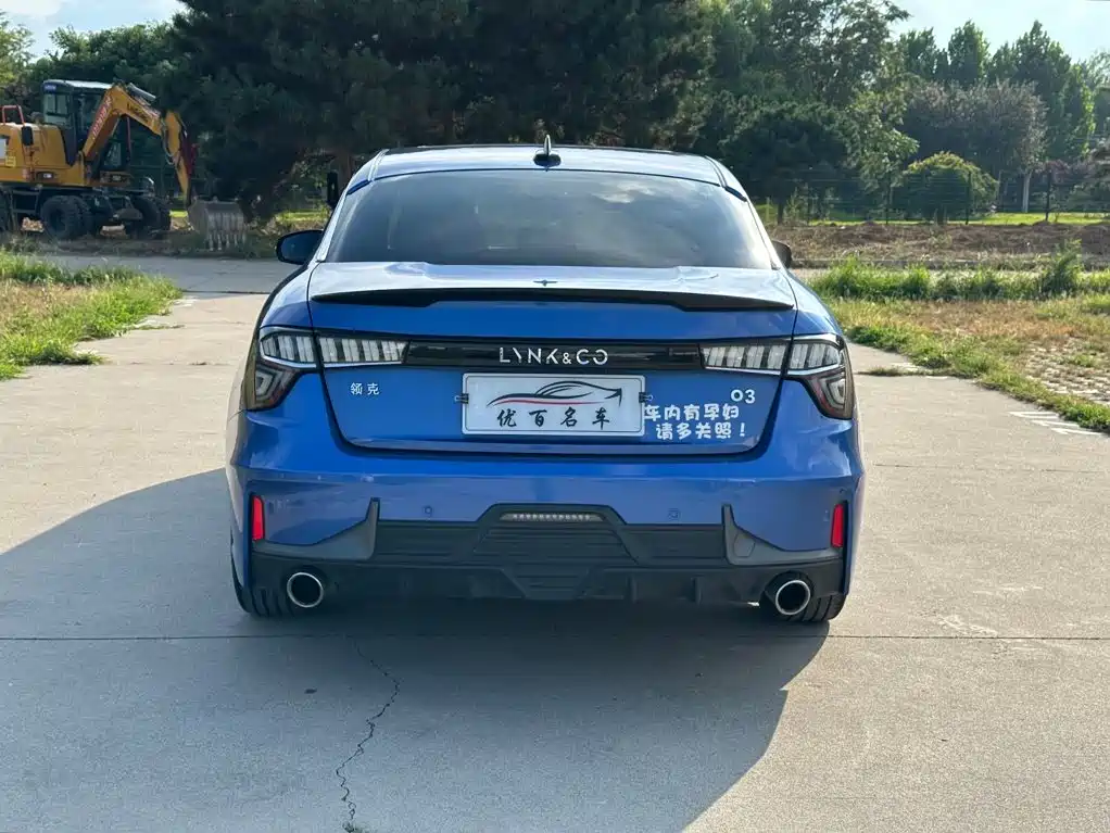 Lynk & Co 03 — миниатюра 5