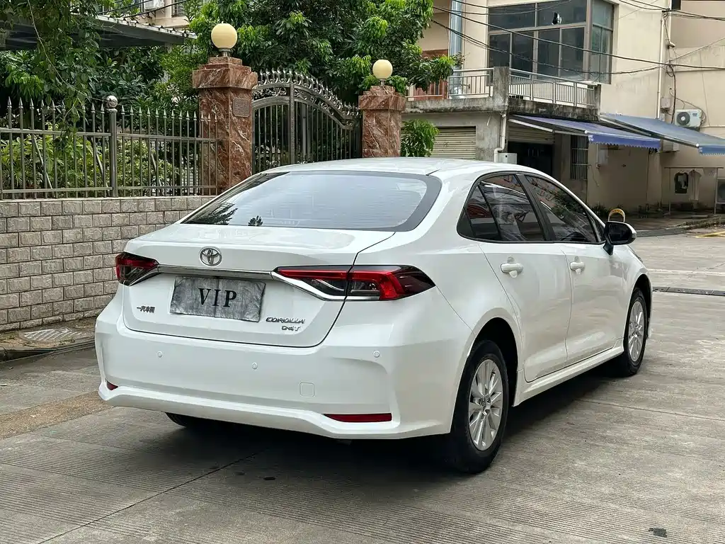 Toyota Corolla — миниатюра 7