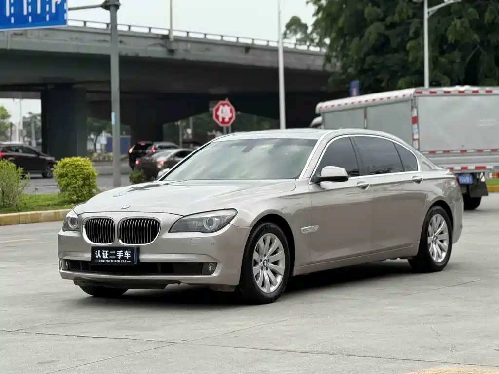 BMW 7 Series 2011