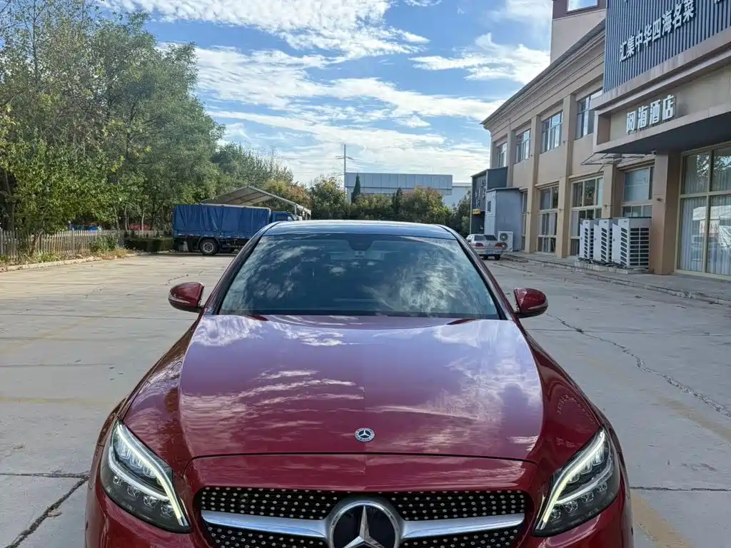 Mercedes-Benz C-Class