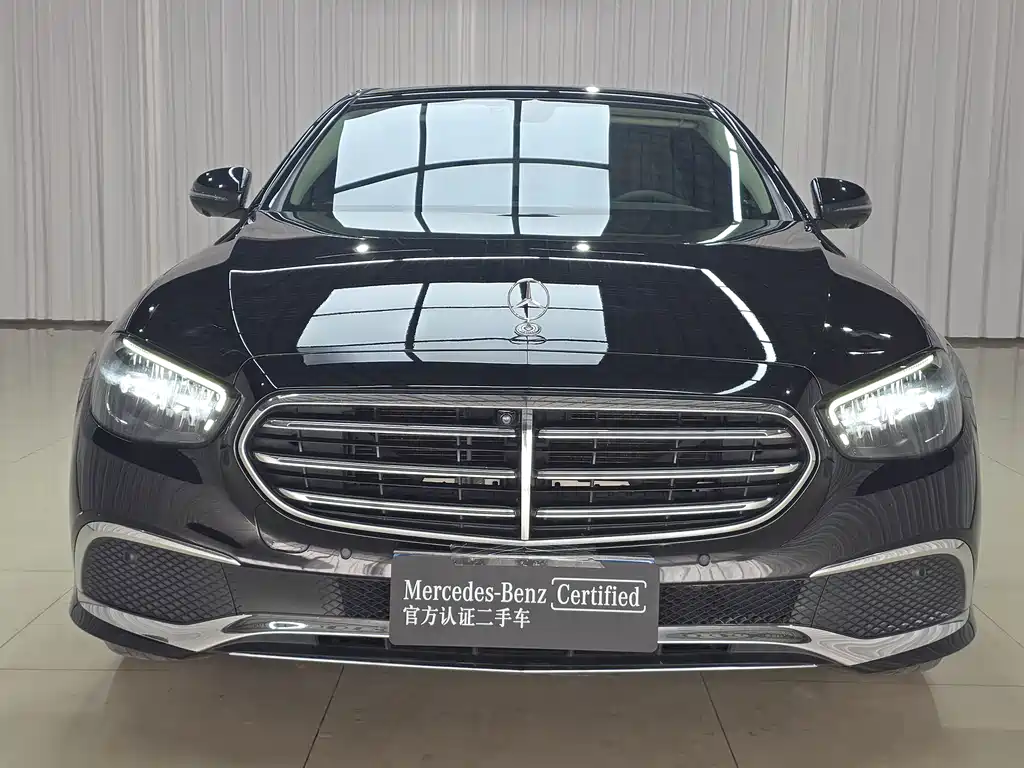 Mercedes-Benz E-Class — миниатюра 3