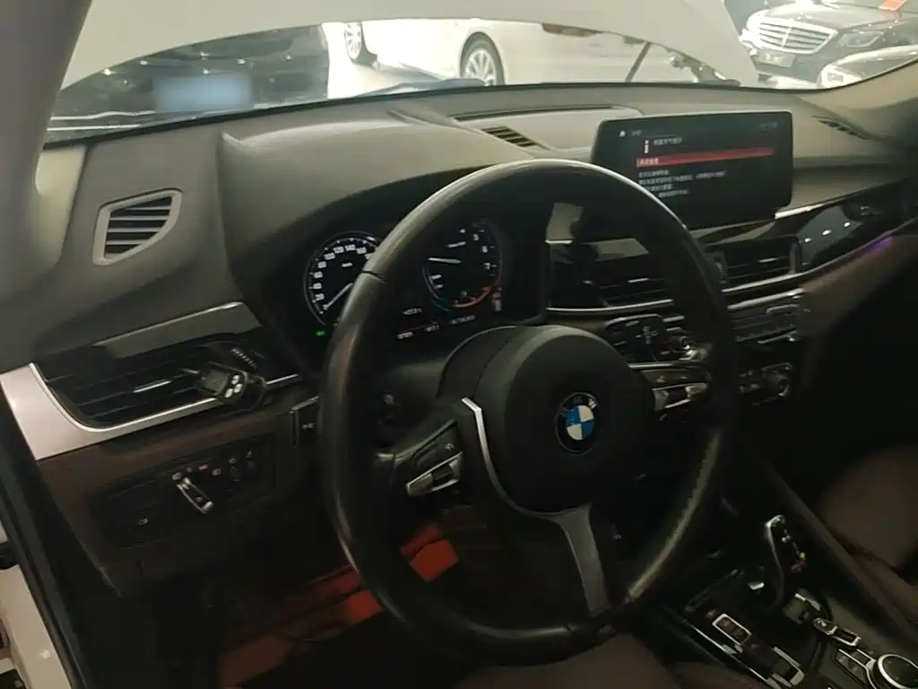 BMW X1 — миниатюра 10
