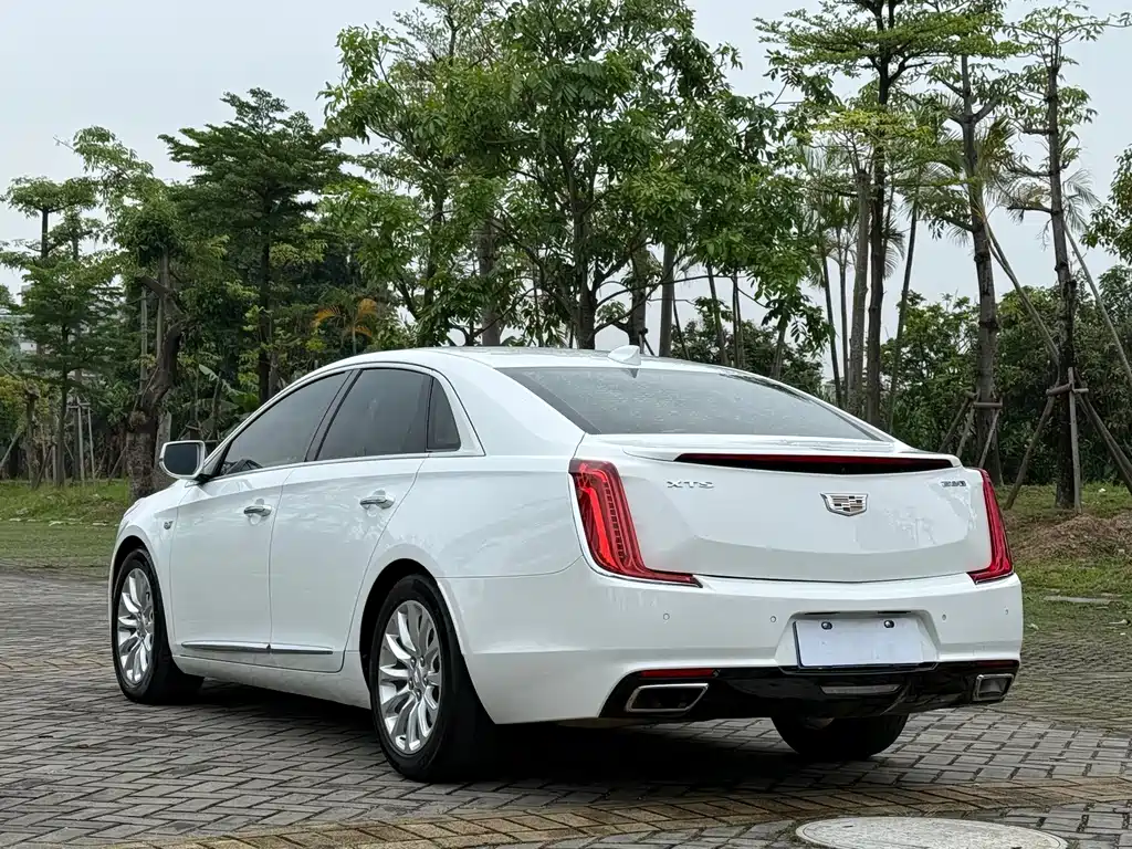 Cadillac XTS — миниатюра 4