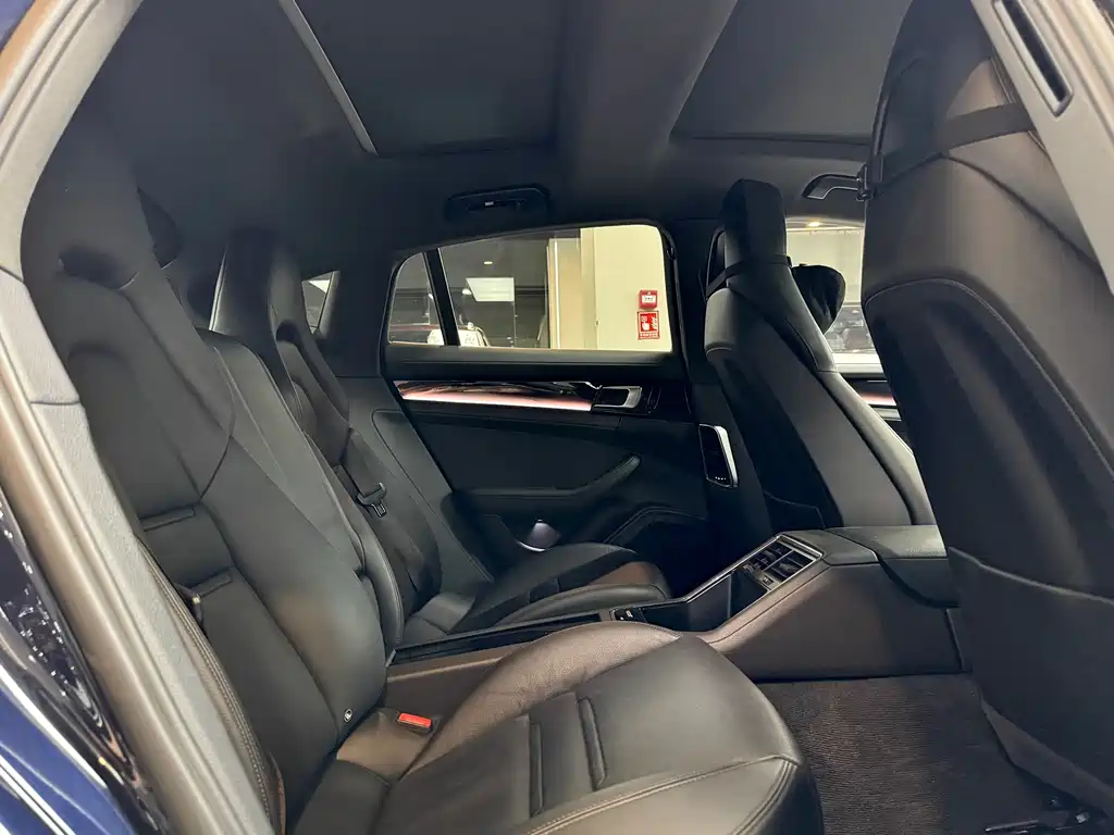 PORSCHE PANAMERA NEW ENERGY