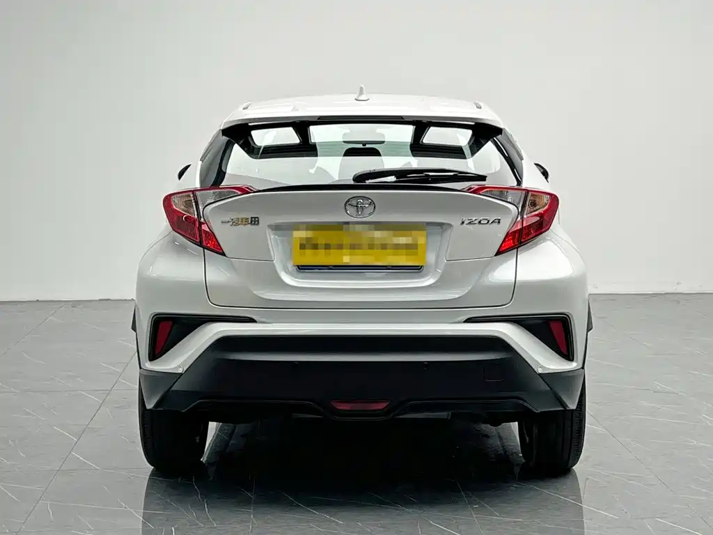 Toyota IZOA — миниатюра 5