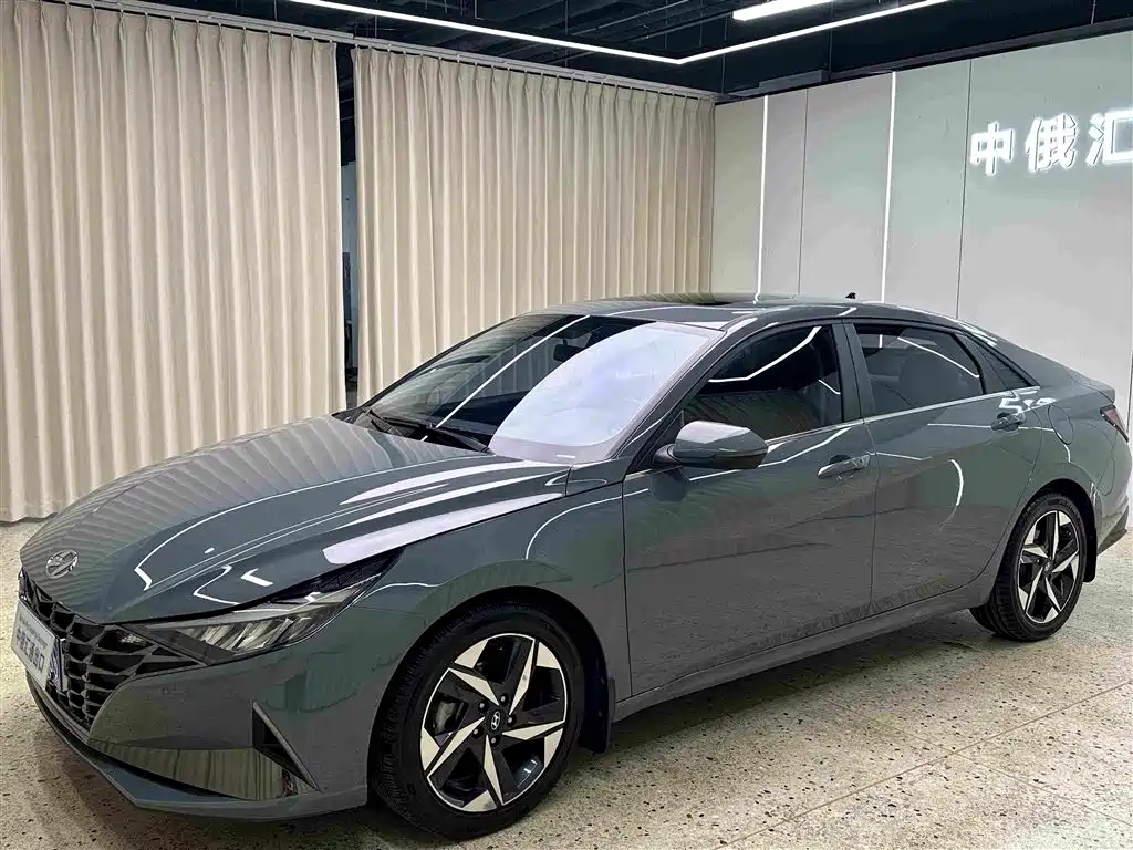 Hyundai Elantra — миниатюра 2