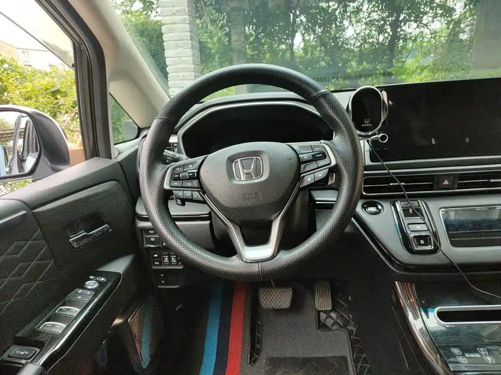 Honda Elysion — миниатюра 3