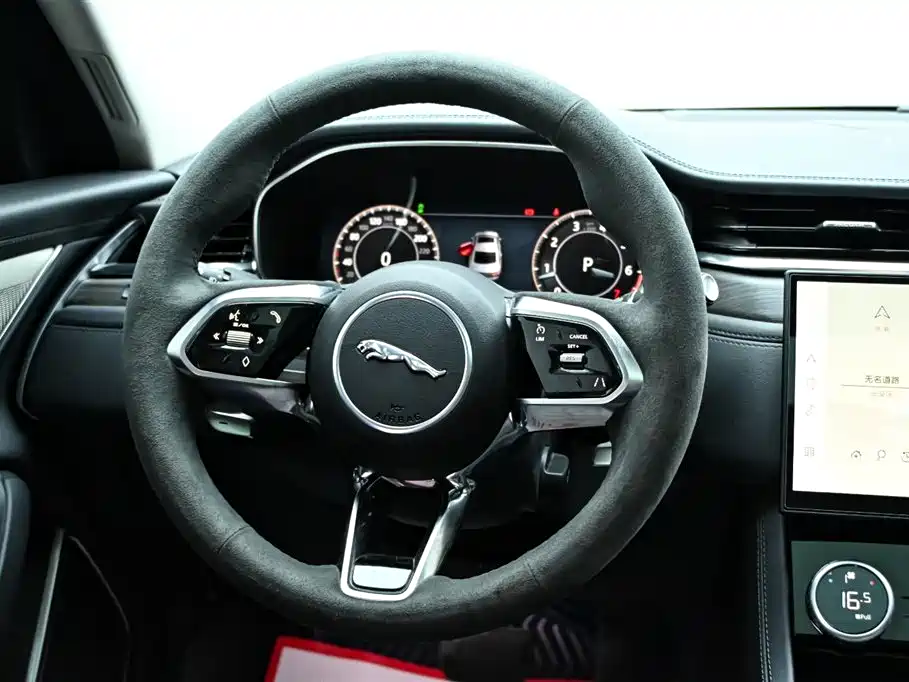 Jaguar XFL — фотографии объявления, Фото 18