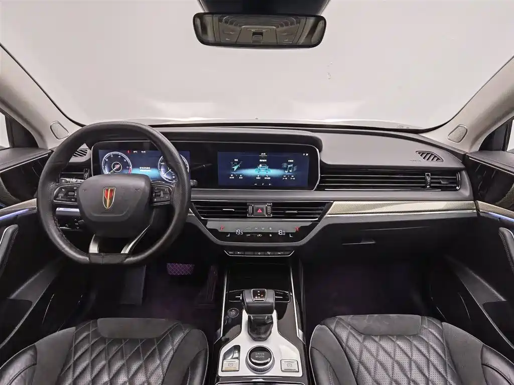 Hongqi HS5 2019 2.0T