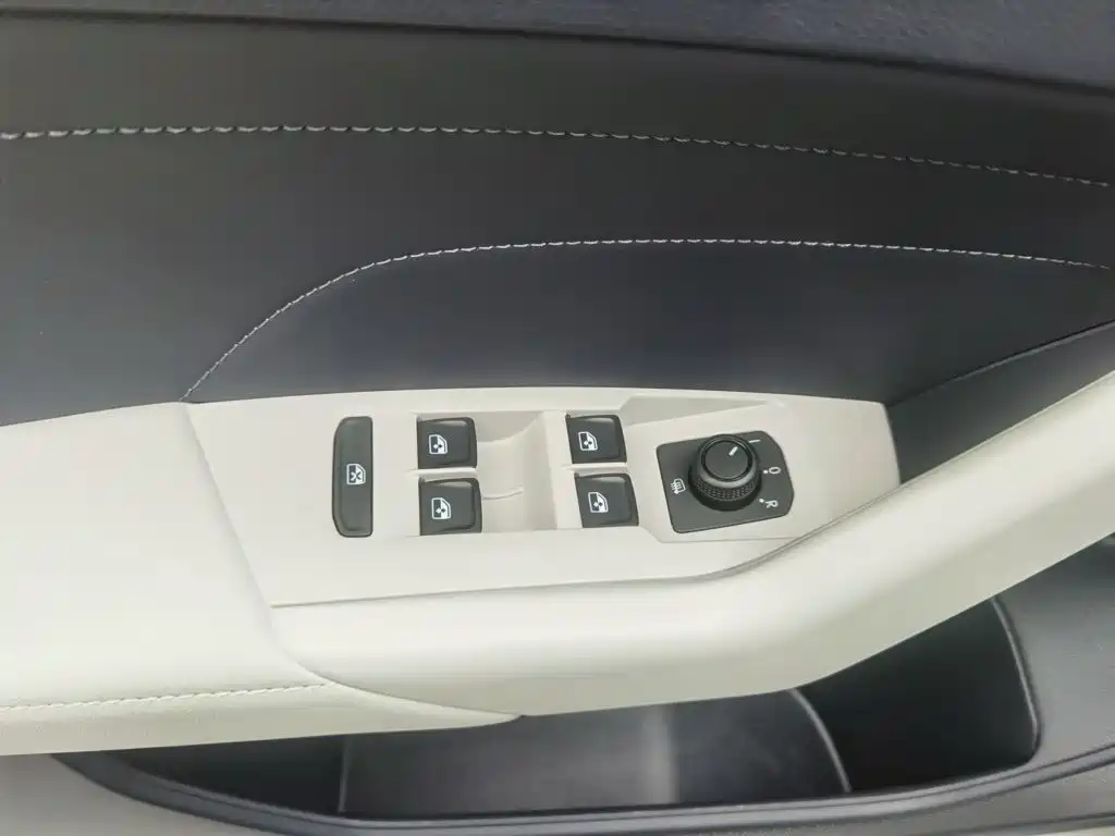 Volkswagen Tharu — миниатюра 9