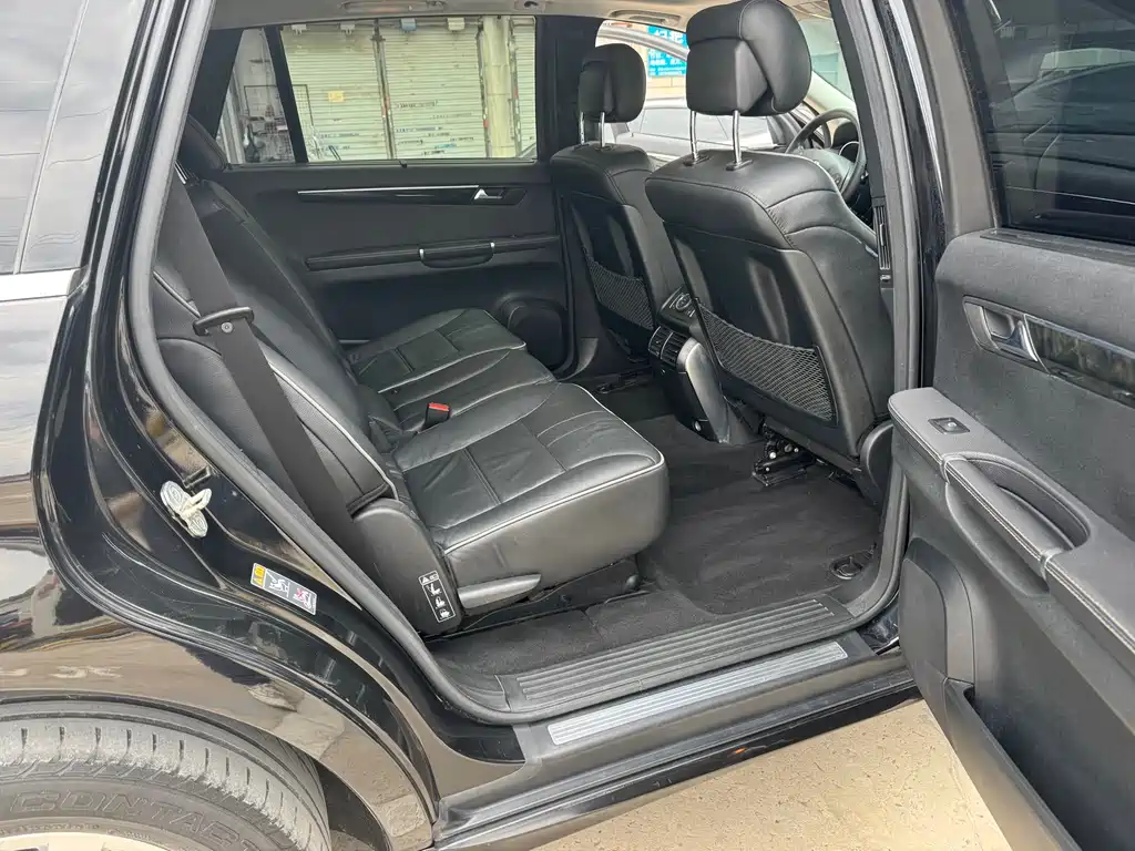 Mercedes-Benz R 2017 R 320 4MATIC