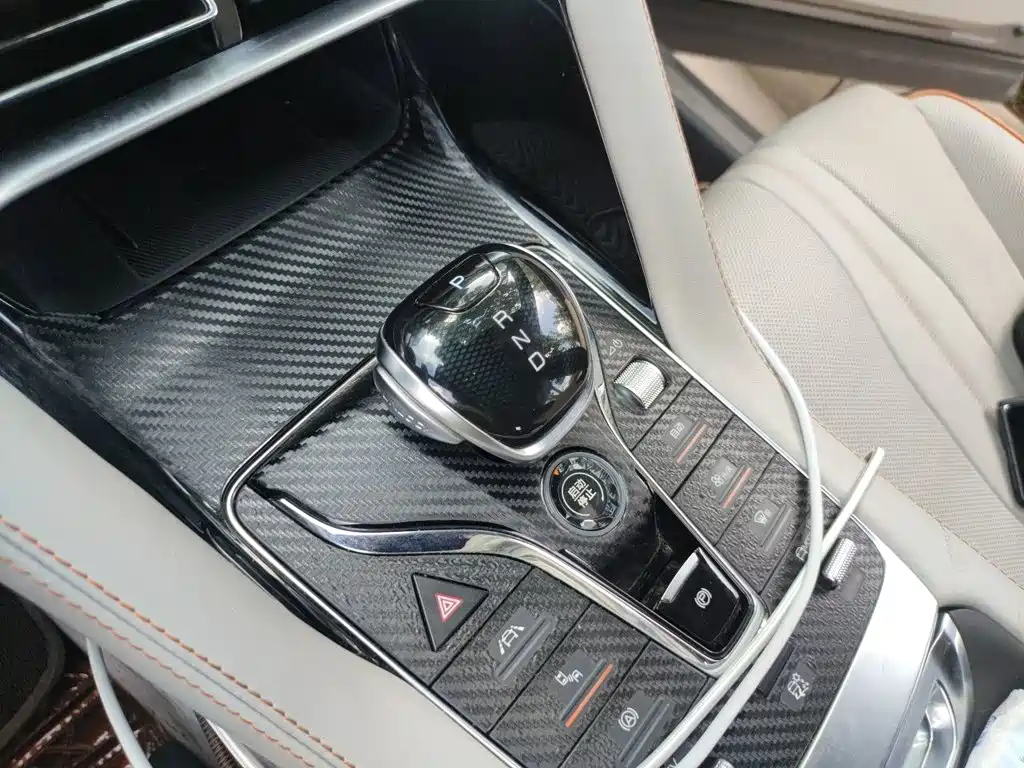 BYD PLUS New Energy — миниатюра 7