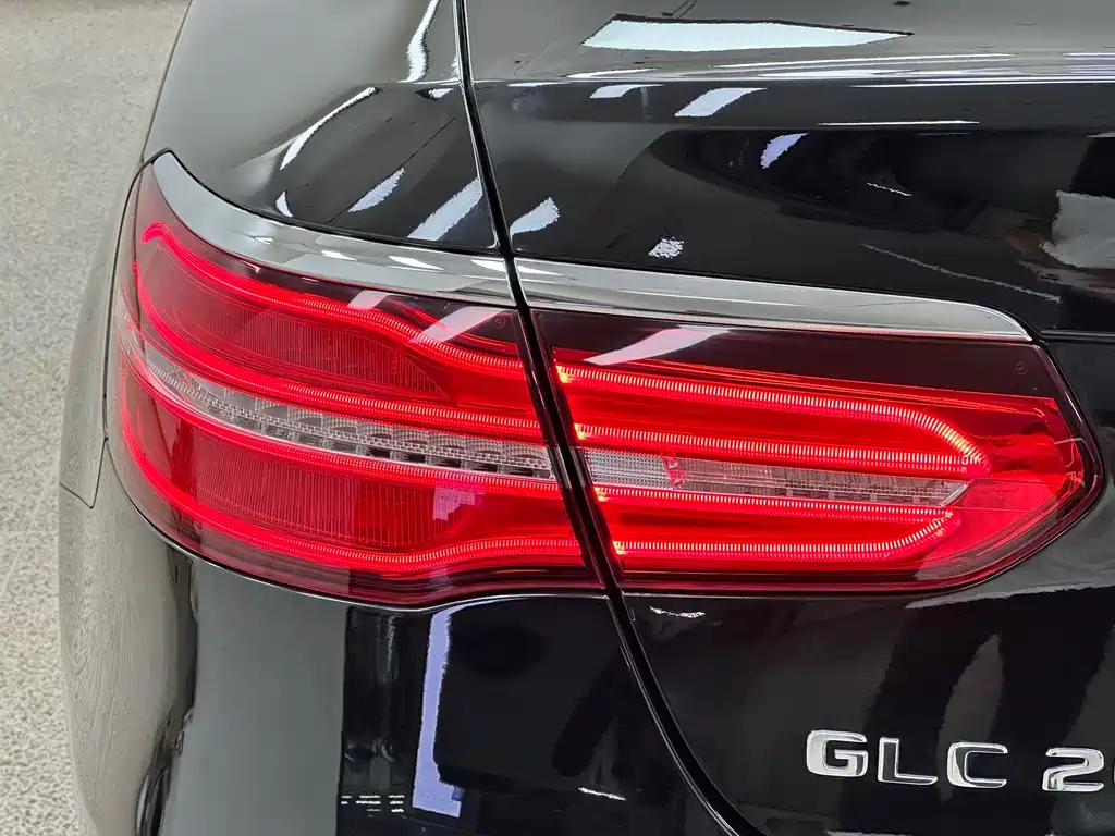 Mercedes-Benz GLC Coupe — миниатюра 12