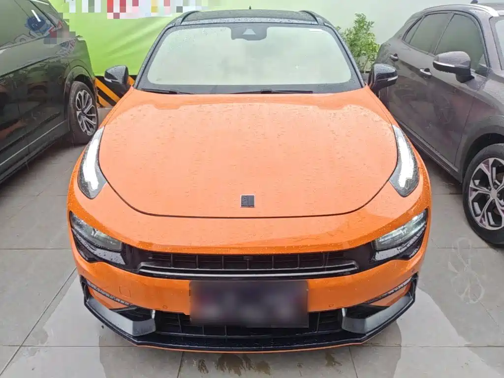Lynk & Co 02 Hatchback — миниатюра 3