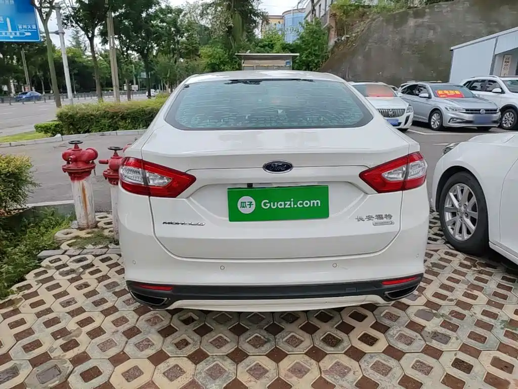 Ford Mondeo — миниатюра 6