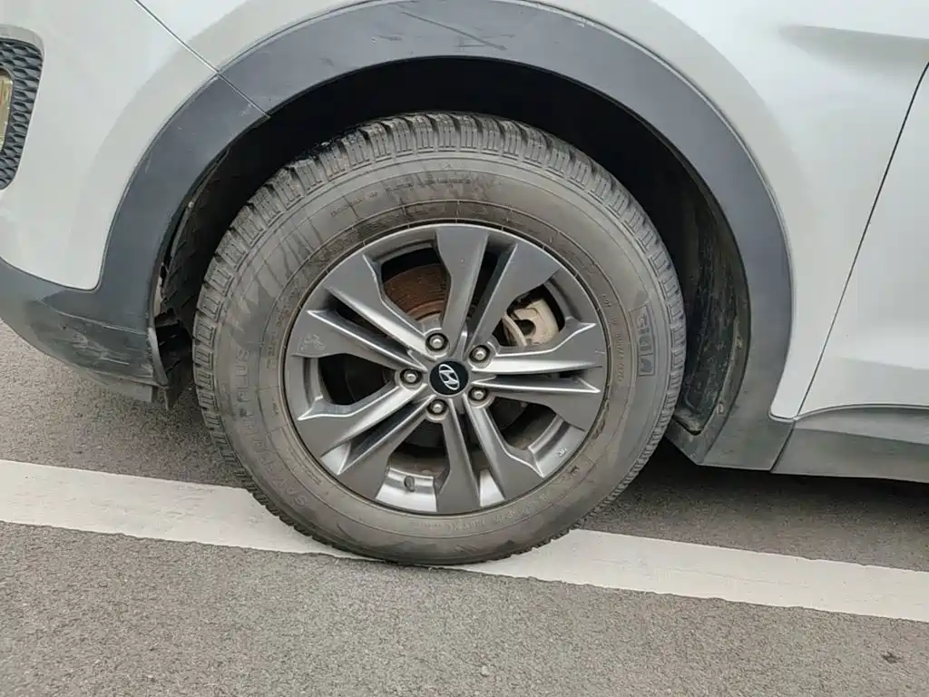 Hyundai Santa Fe — миниатюра 23