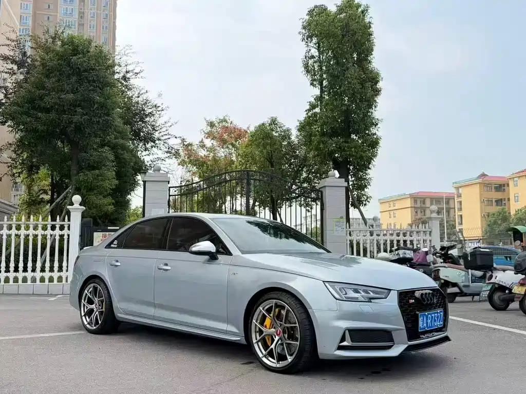 Audi S4 — миниатюра 3