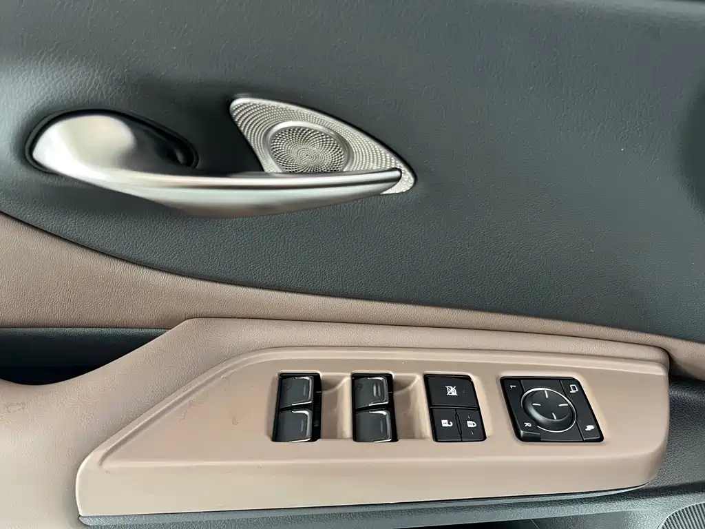 Lexus ES 2022 — фото 14