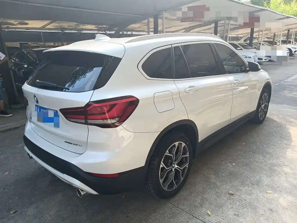 BMW X1 — миниатюра 10