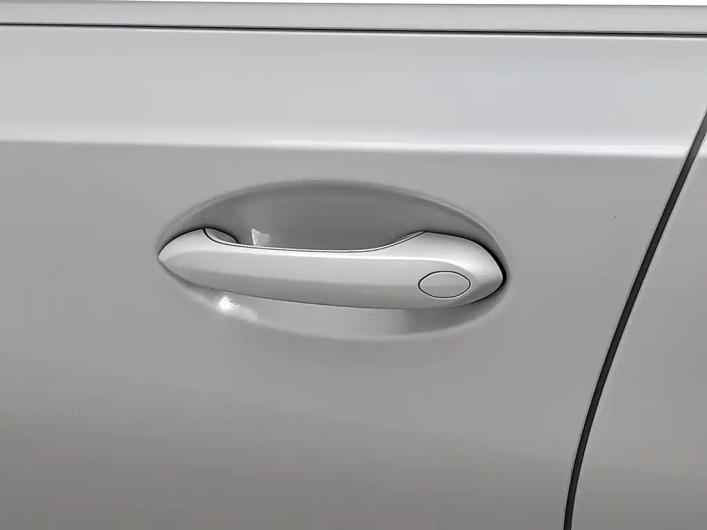 BMW 3 Series — миниатюра 18