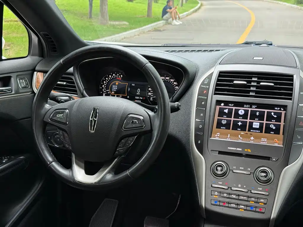 Lincoln MKC 2.0T 4WD Premium Shine Edition, фото 21