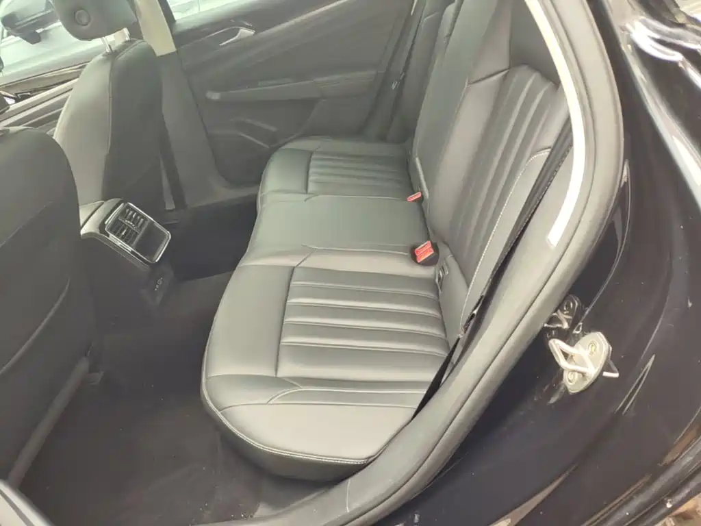 Volkswagen Passat — миниатюра 17