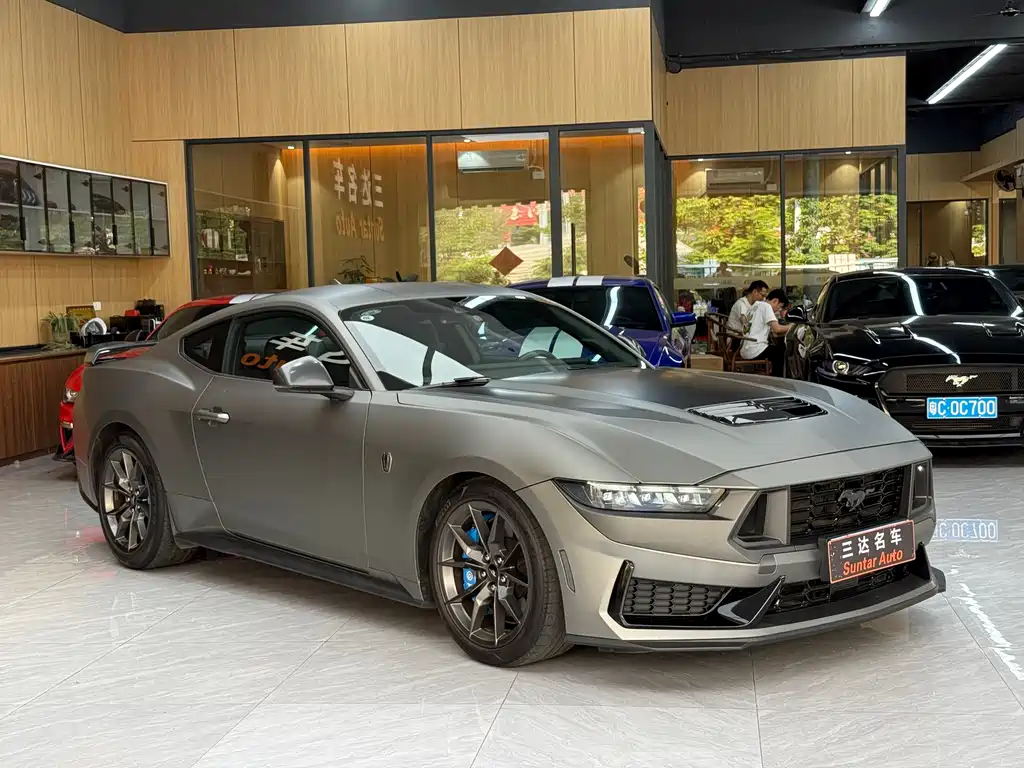 Ford Mustang 2024 5.0L V8 Dark Horse