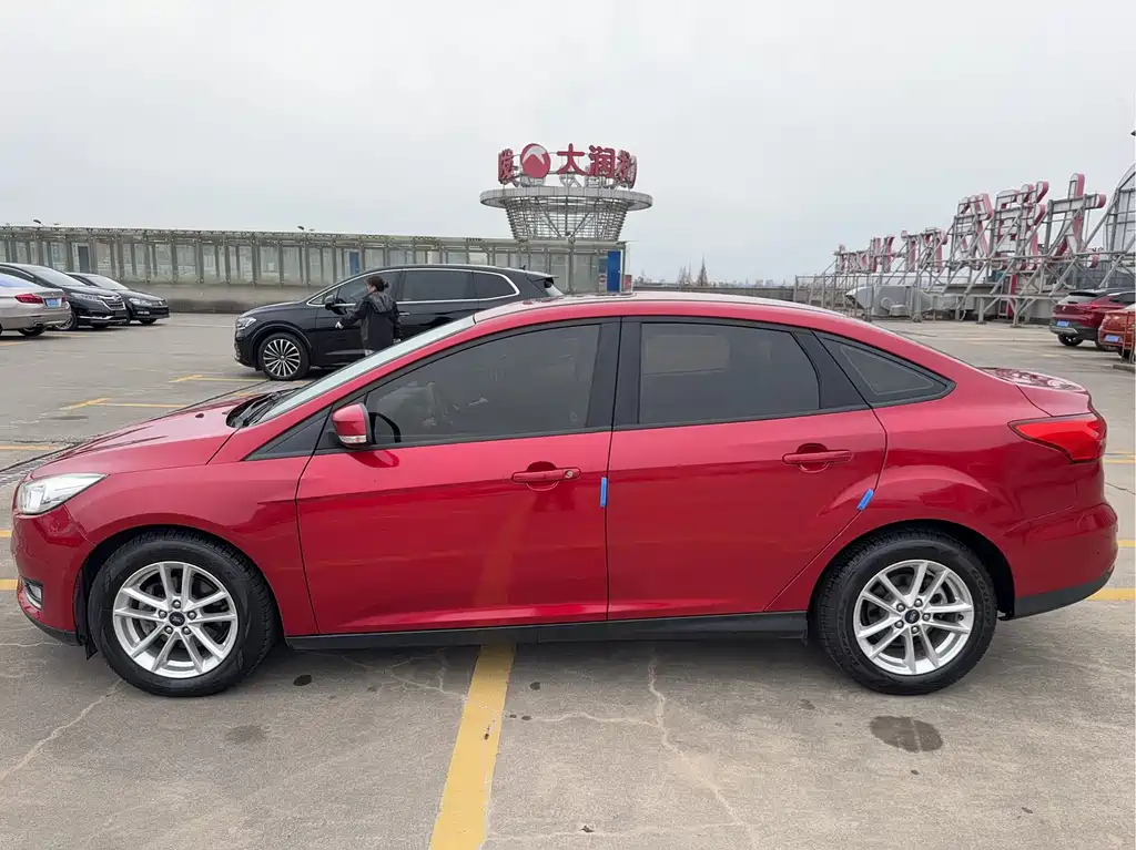 Ford Focus — миниатюра 7