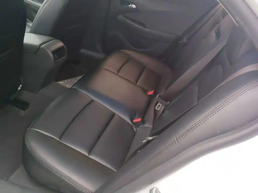 Chevrolet Malibu — миниатюра 17