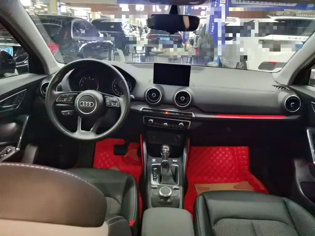 Audi Q2L — миниатюра 10