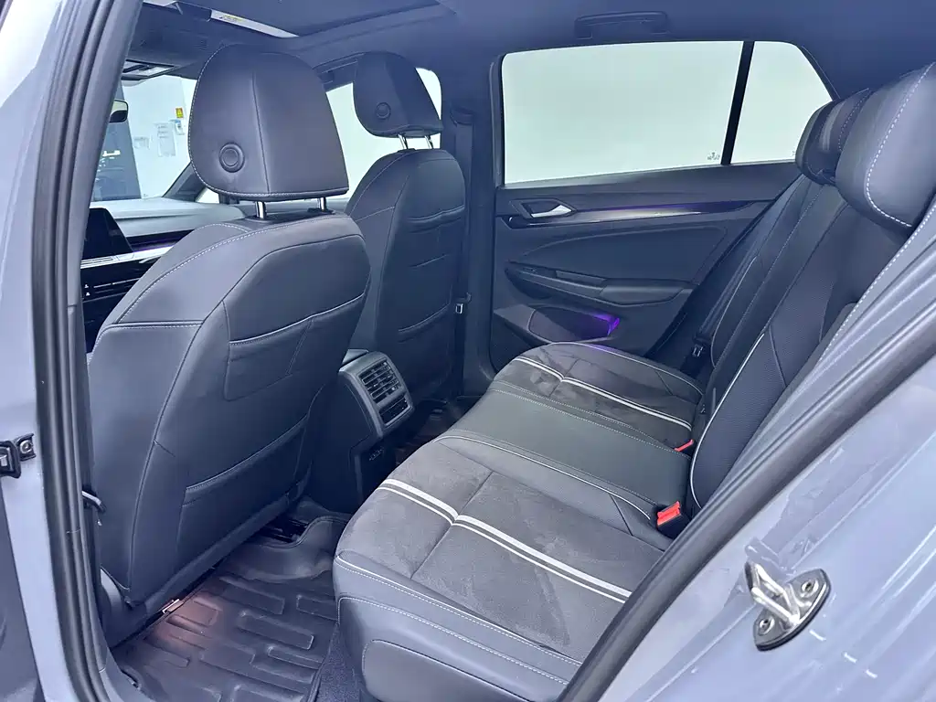 Volkswagen Golf — миниатюра 8