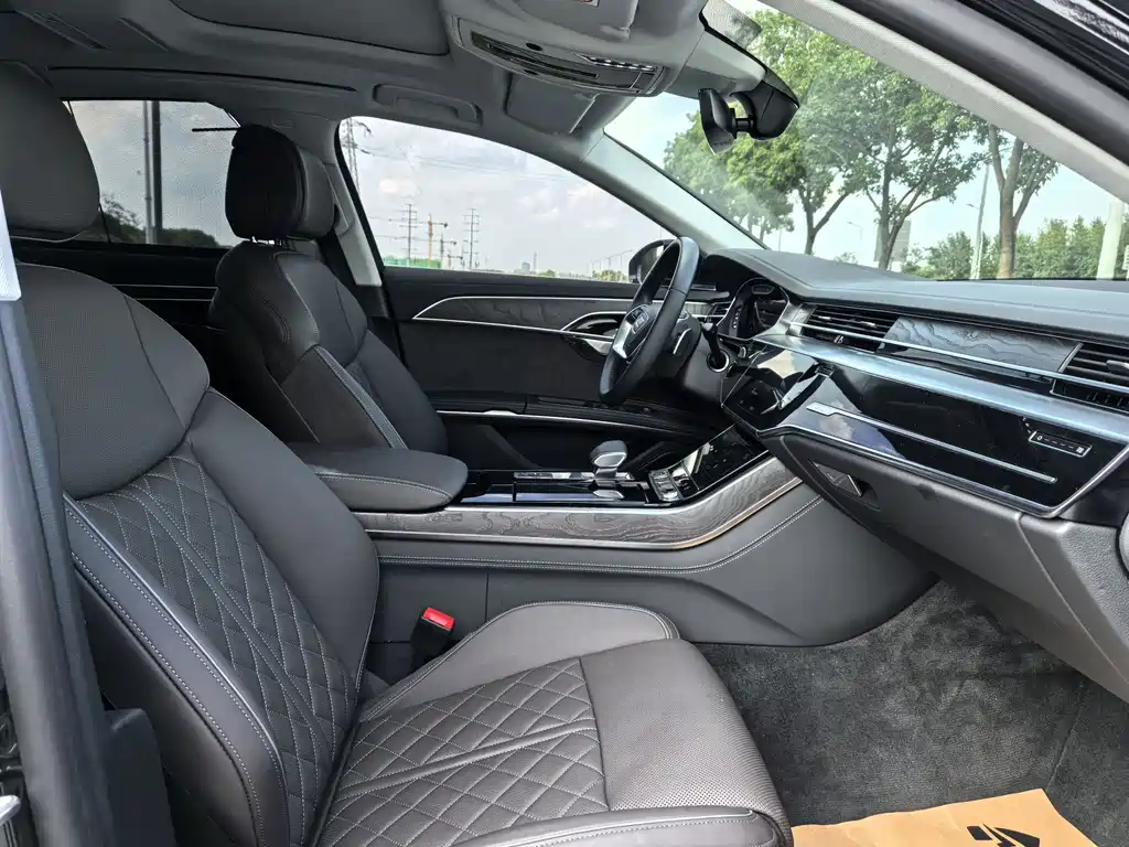 Audi A8 — миниатюра 16