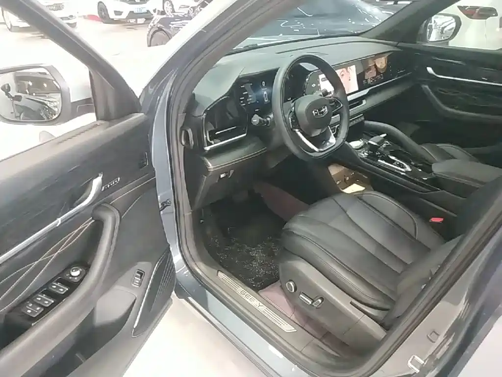 Geely Xingyue L — миниатюра 16