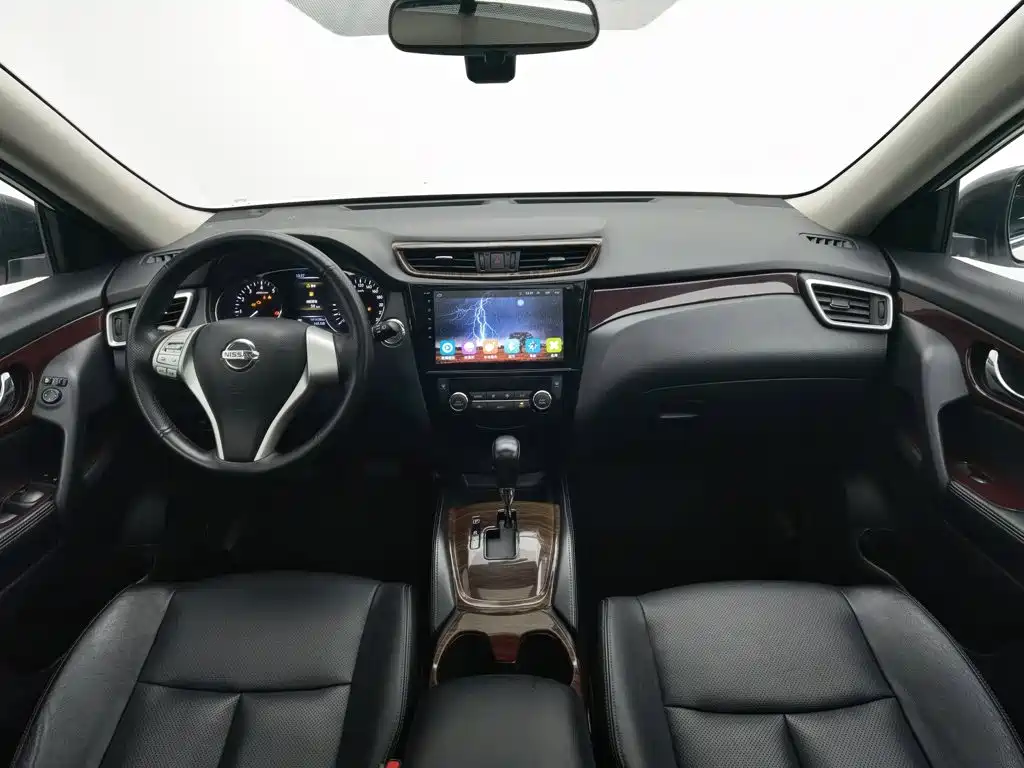 Nissan X-Trail — миниатюра 5