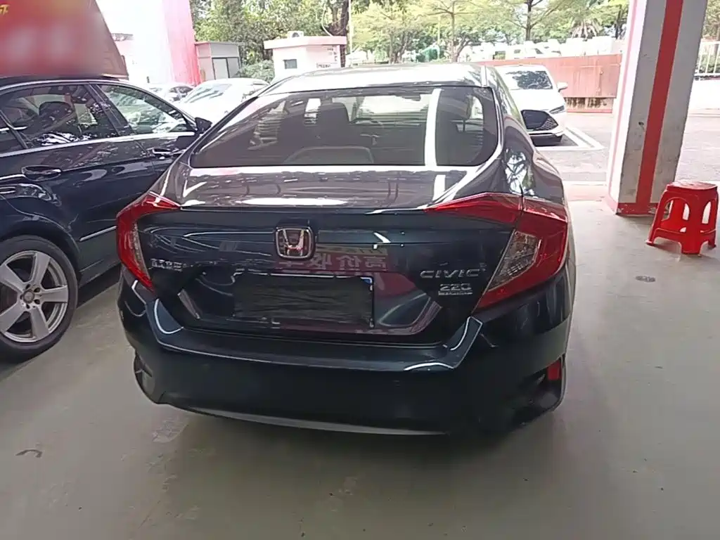 Honda Civic — миниатюра 6