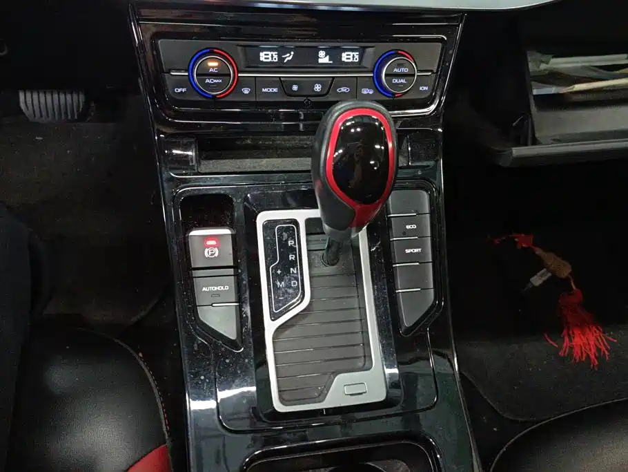 Geely Emgrand GS — миниатюра 16