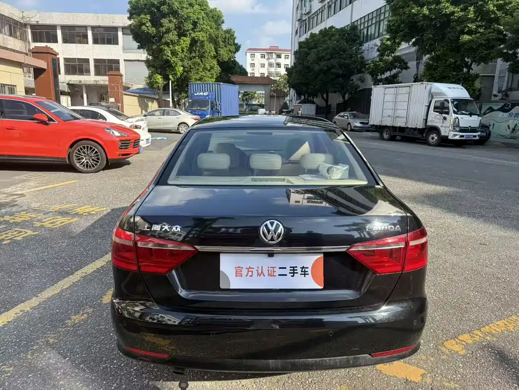 Volkswagen Lavida — миниатюра 6