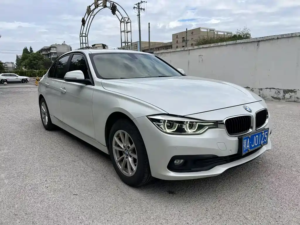 BMW 3 Series — миниатюра 3