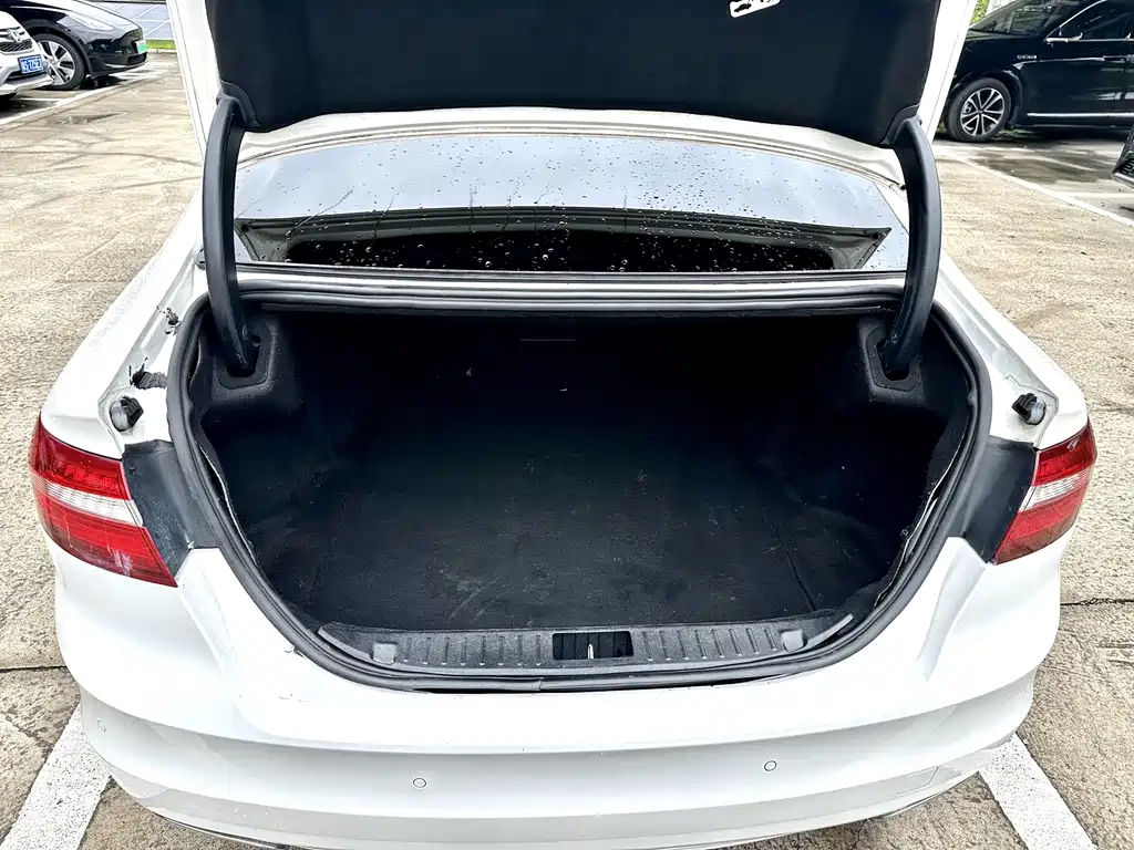 Ford Taurus — миниатюра 20