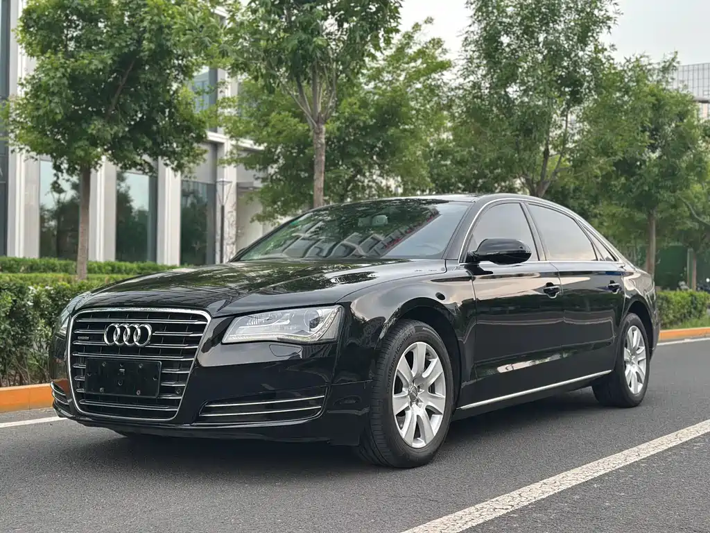 Audi A8 2012