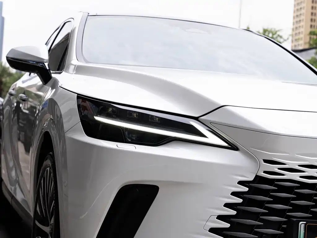 Lexus RX New Energy — миниатюра 6