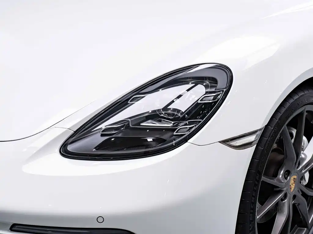 Porsche 718 2019 Boxster T 2.0T