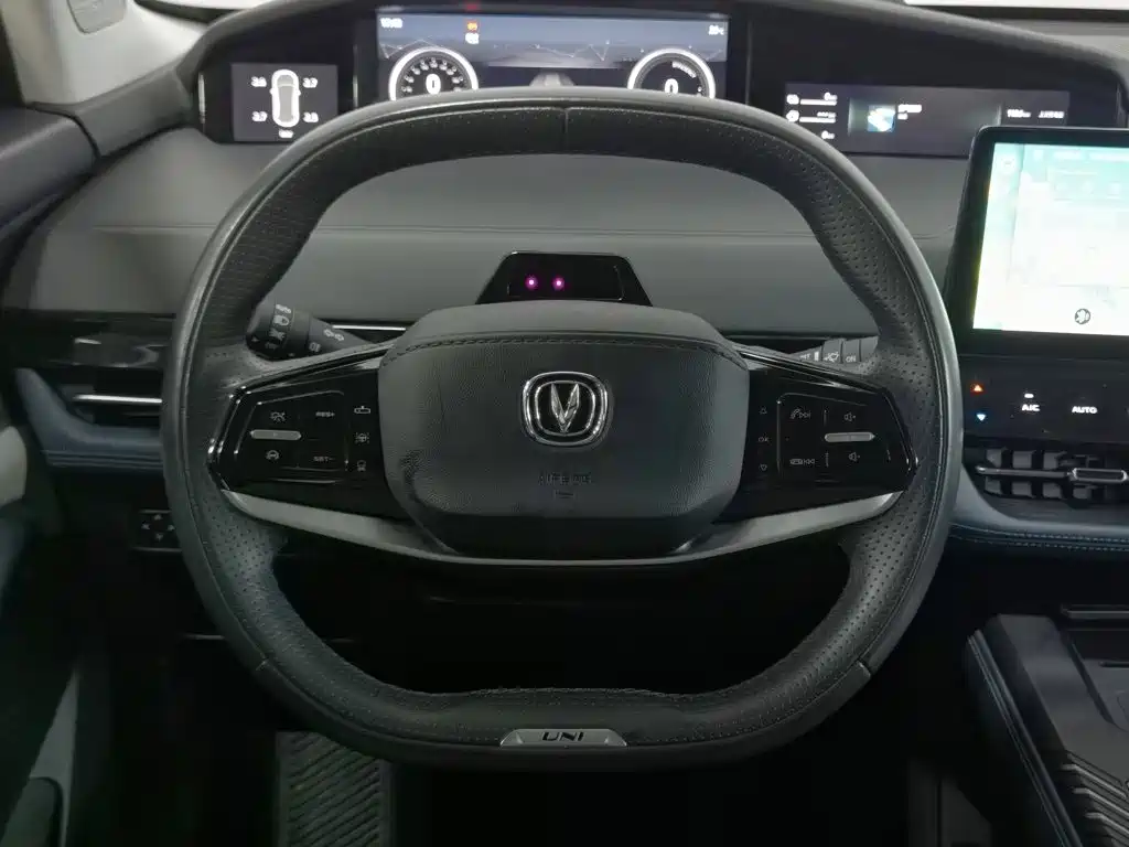 Changan UNI-K iDD — миниатюра 11