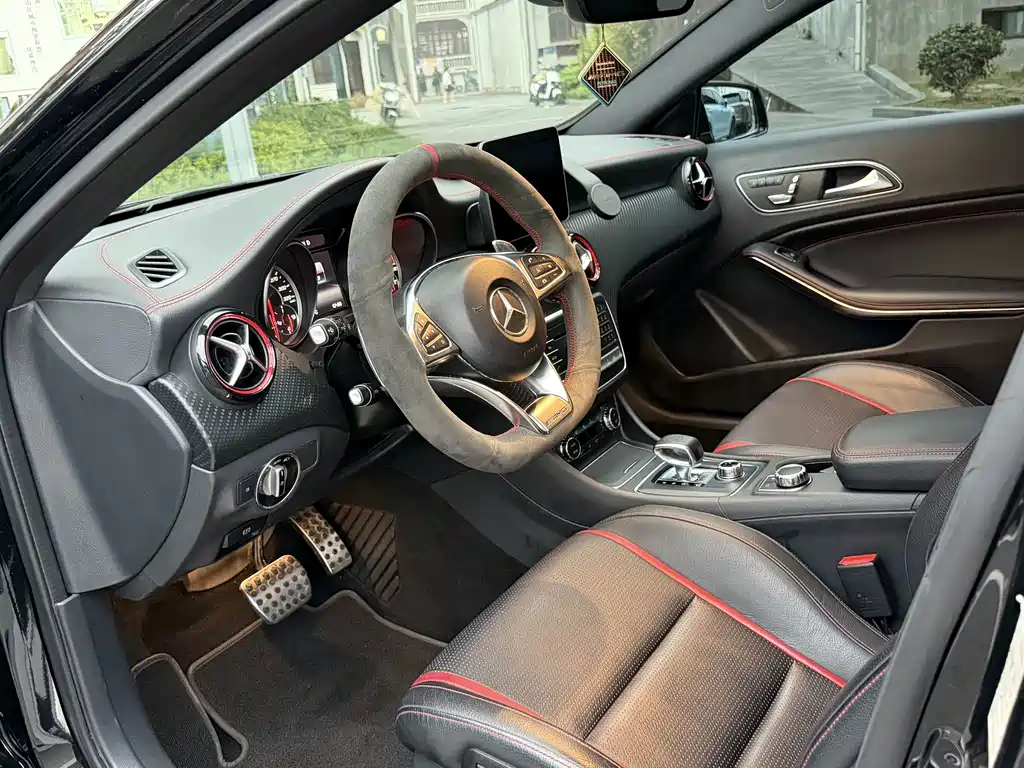 Mercedes-Benz A-Class AMG (Import) — миниатюра 7
