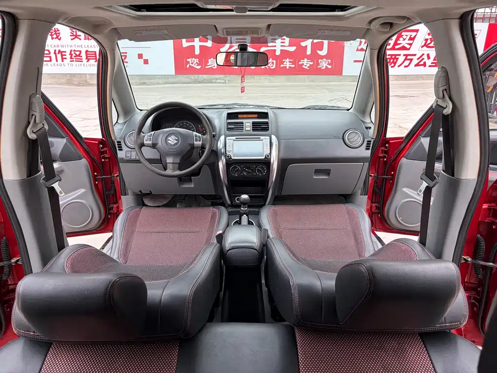 Suzuki SX4 Hatchback 1.6L Manual Sport Type, фото 7