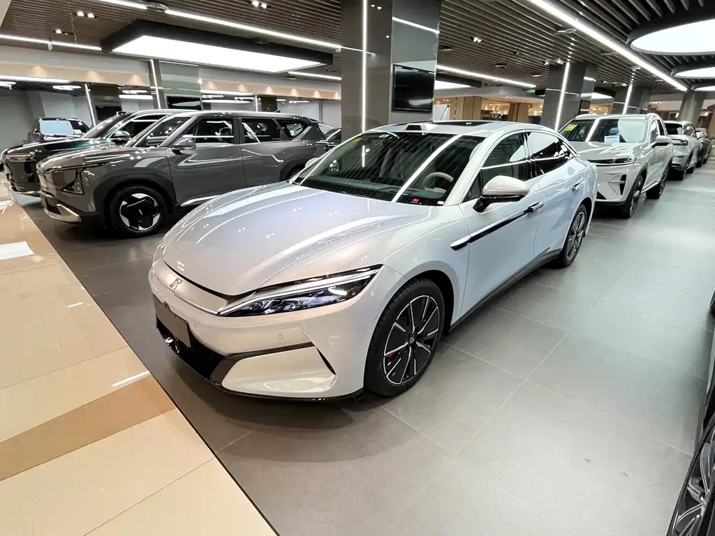 BYD Хань Ли — миниатюра 3